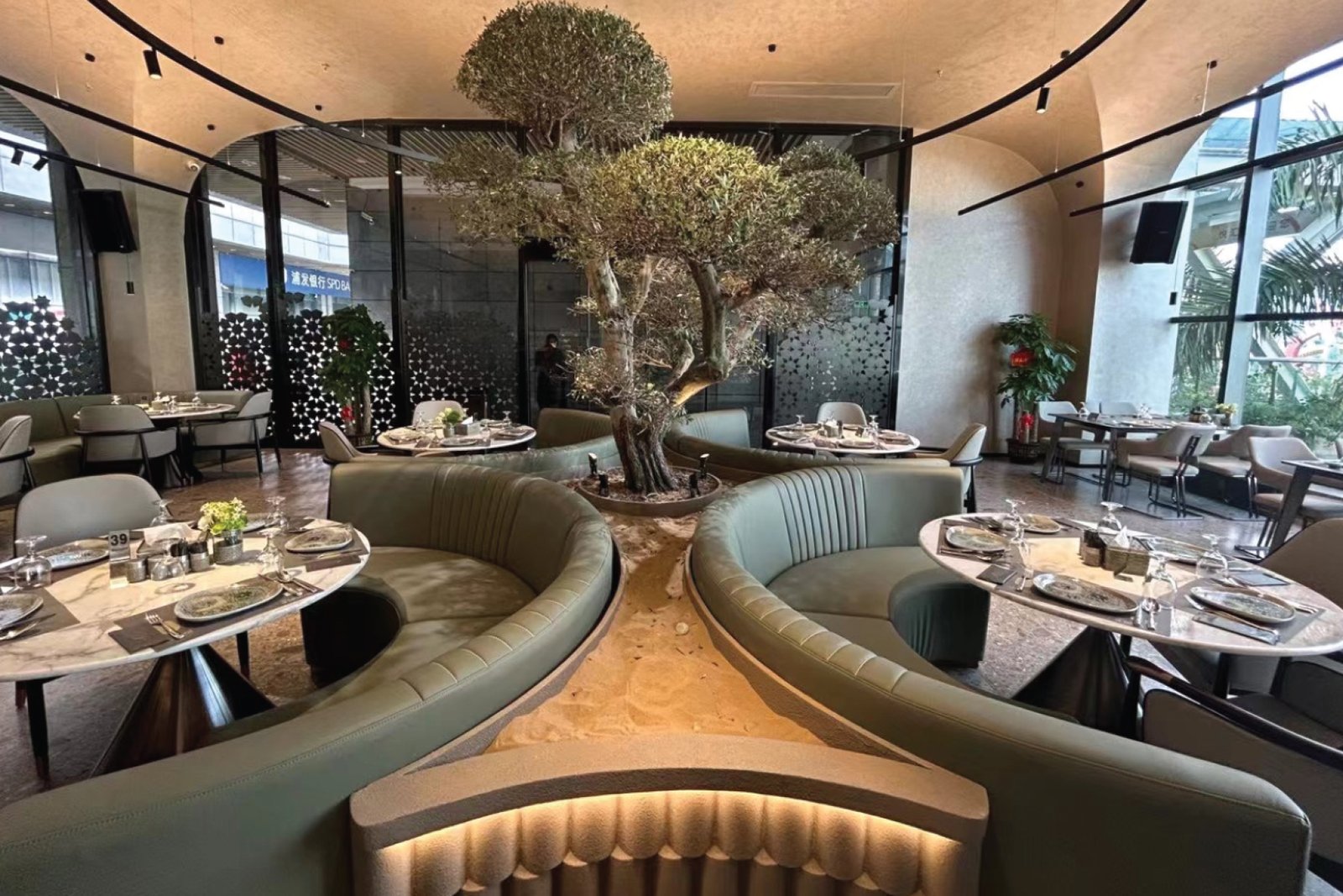Otantik Elegant Interior